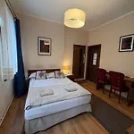 Goscinne Zlota Palma