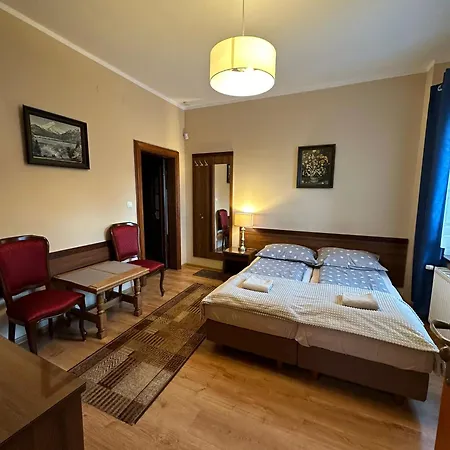 Goscinne Zlota Palma