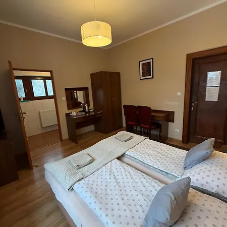 Goscinne Zlota Palma * Lądek-Zdrój