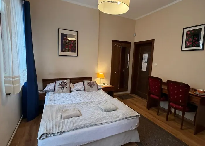 Goscinne Zlota Palma